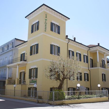 Hotel La Torre Rímini Exterior foto
